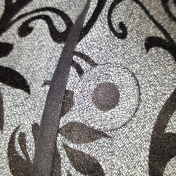 Grey jacket with black motif from Attitude - Picture 6 of 6